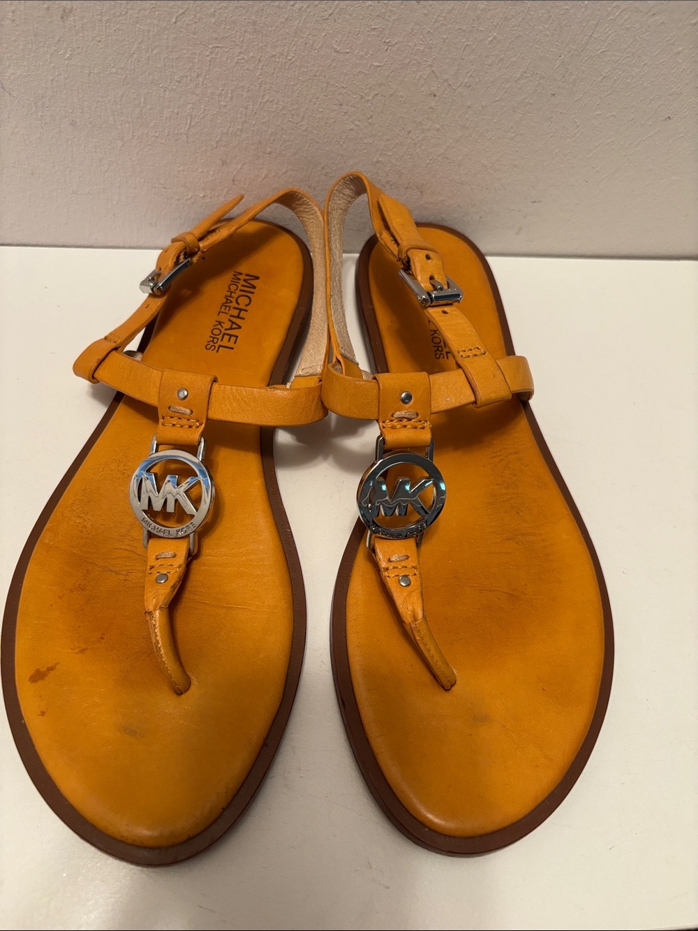 Michael Kors Orange Leather MK Logo Thong Sandals 7.5